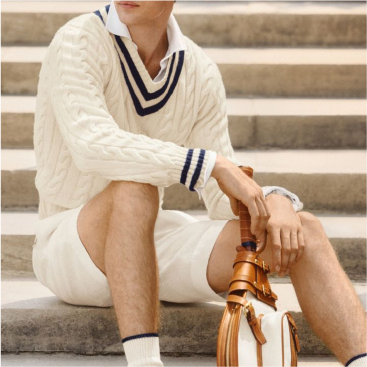 JMN Male relaxing with padel